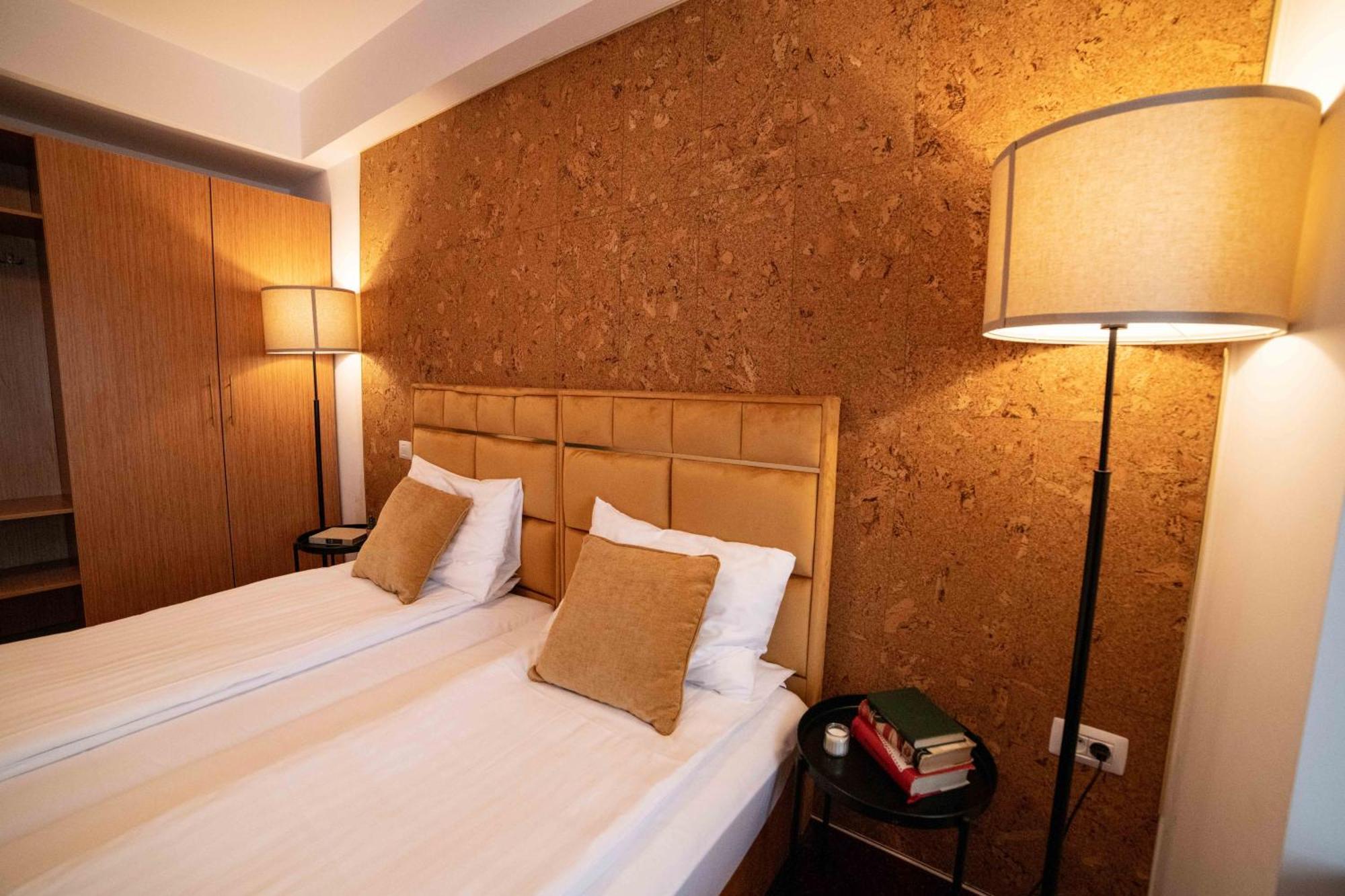 Bucharest Airport Accomodation Aparthotel Otopeni Exterior foto