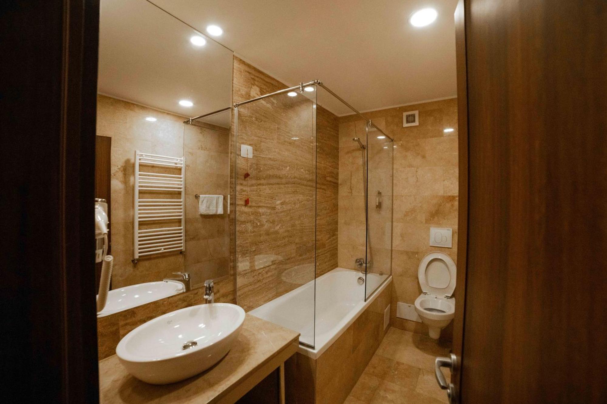 Bucharest Airport Accomodation Aparthotel Otopeni Exterior foto